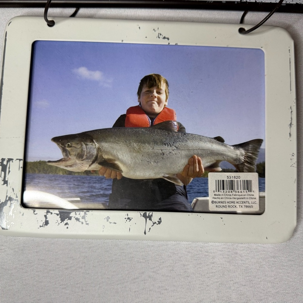 Gone Fishin' Metal Wall Decor with Photo Frame 21x14 Hold 2 Photos NWOT - Picture 3 of 13